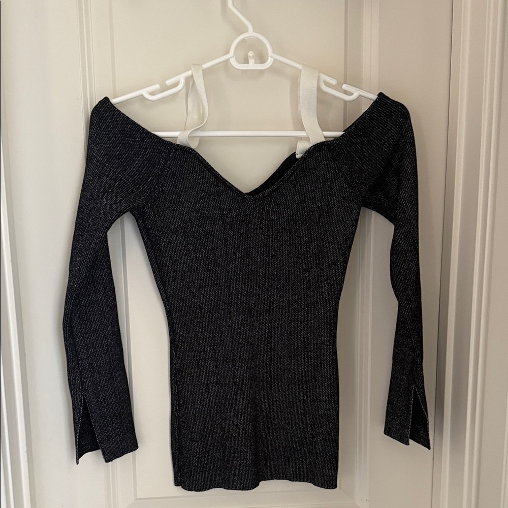 VENUS Off-Shoulder Black Sweater